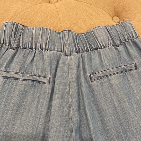 Cropped Chambray Wide Leg Pants - Picture 4 of 5